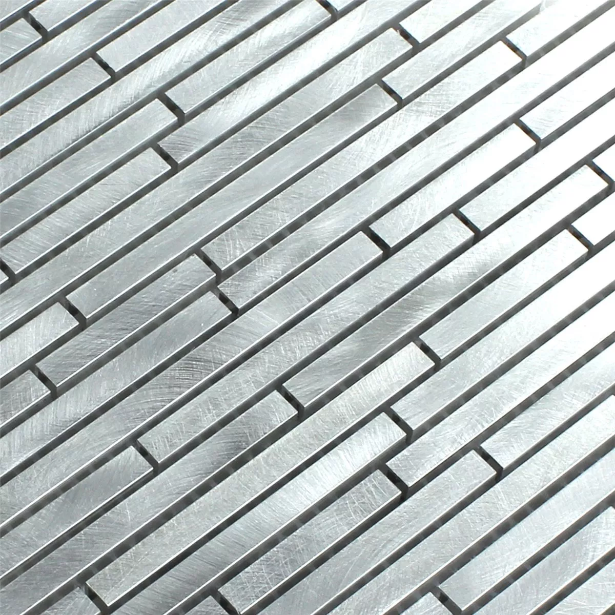 Échantillon Mosaïque Aluminium Argent Stripes