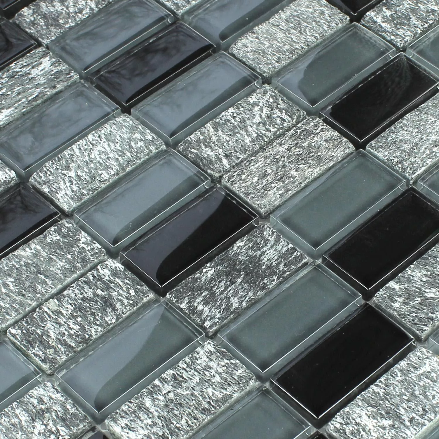 Échantillon Mosaïque Verre Marbré Gris Noir Mix