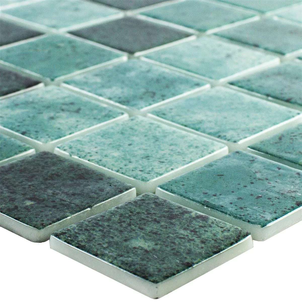 Mosaïque verre pour piscine Baltic Vert 38x38mm Mosaïque verre pour piscine Baltic Vert 38x38mm